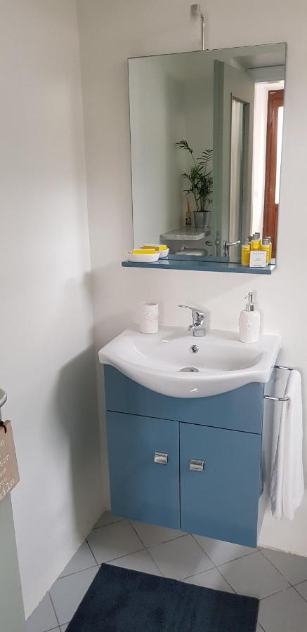 Bed and Breakfast Le Stanze Di Alicam Arona Exterior foto