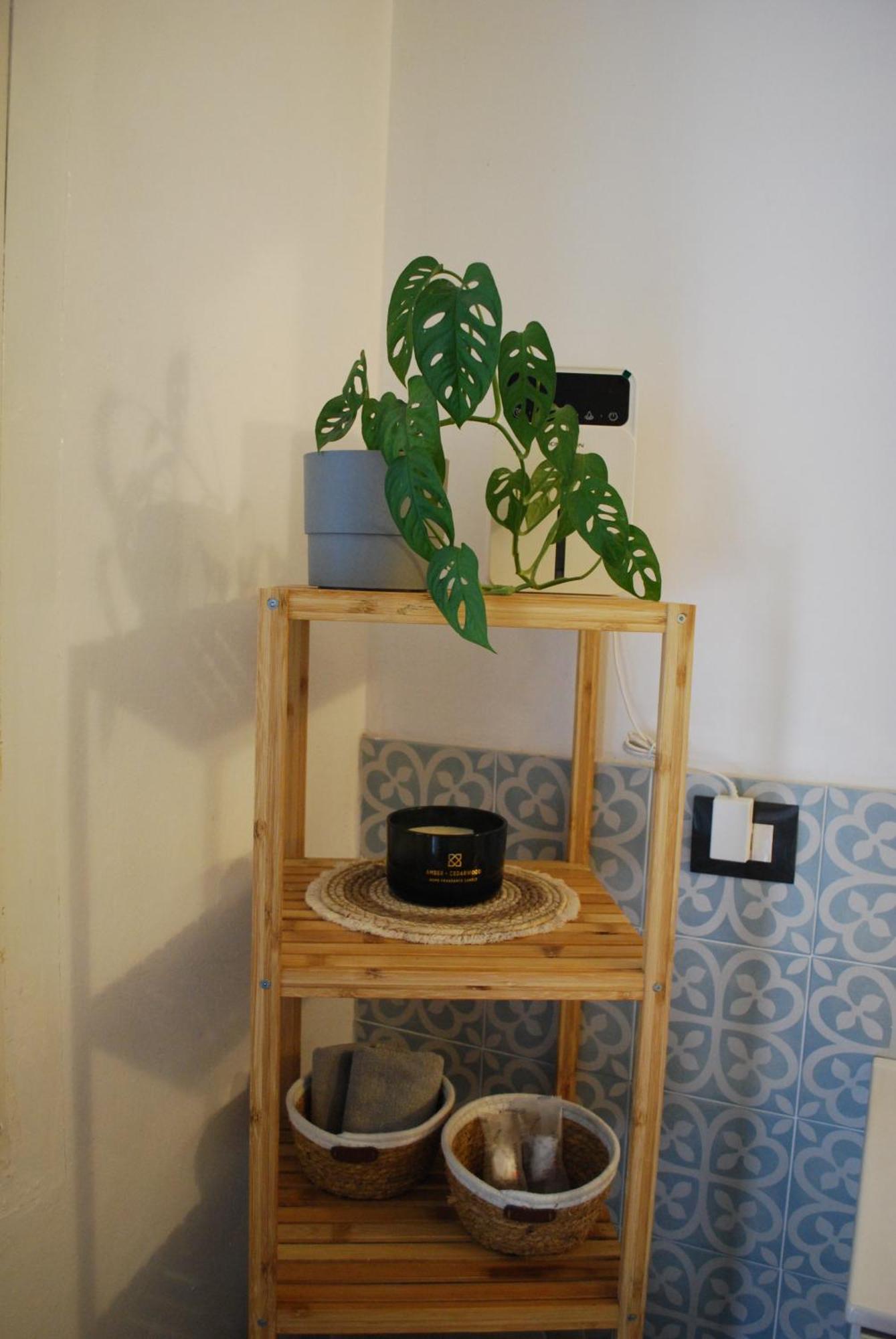 Bed and Breakfast Le Stanze Di Alicam Arona Exterior foto