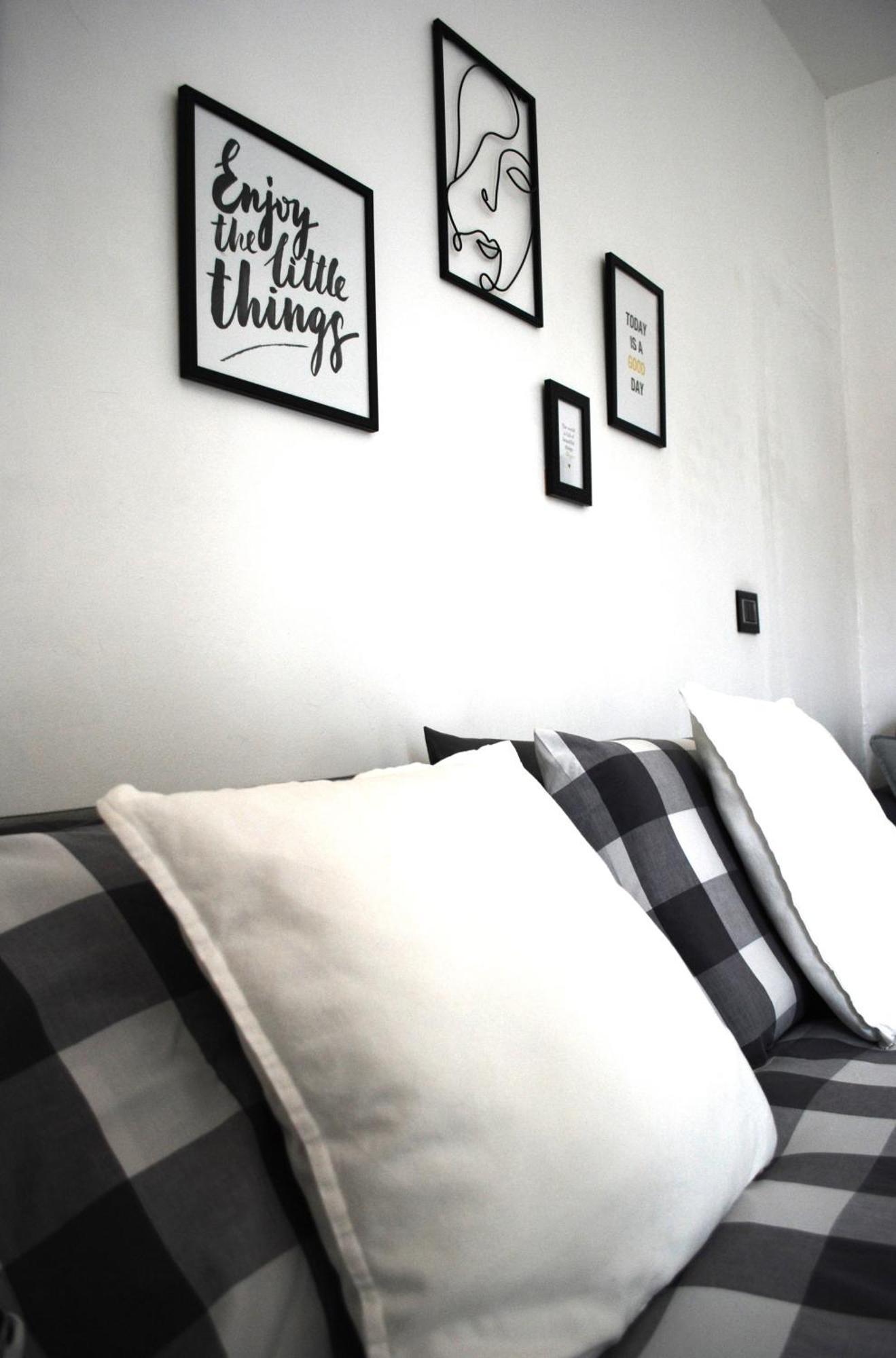 Bed and Breakfast Le Stanze Di Alicam Arona Exterior foto